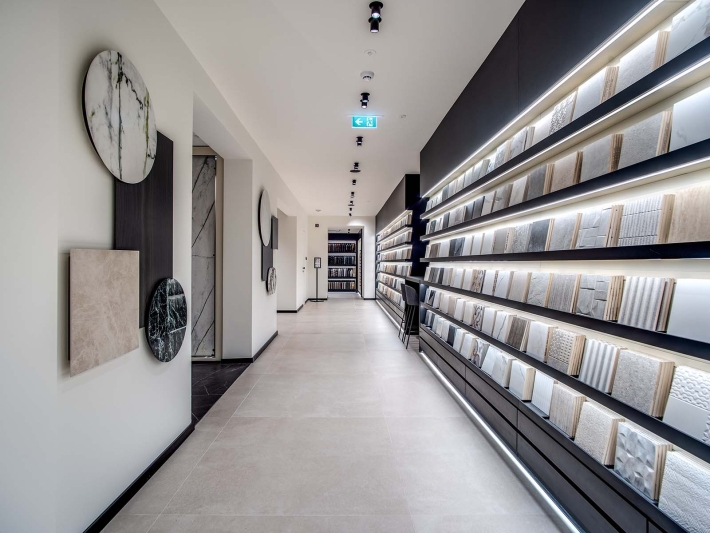 Porcelanosa Milan Store.